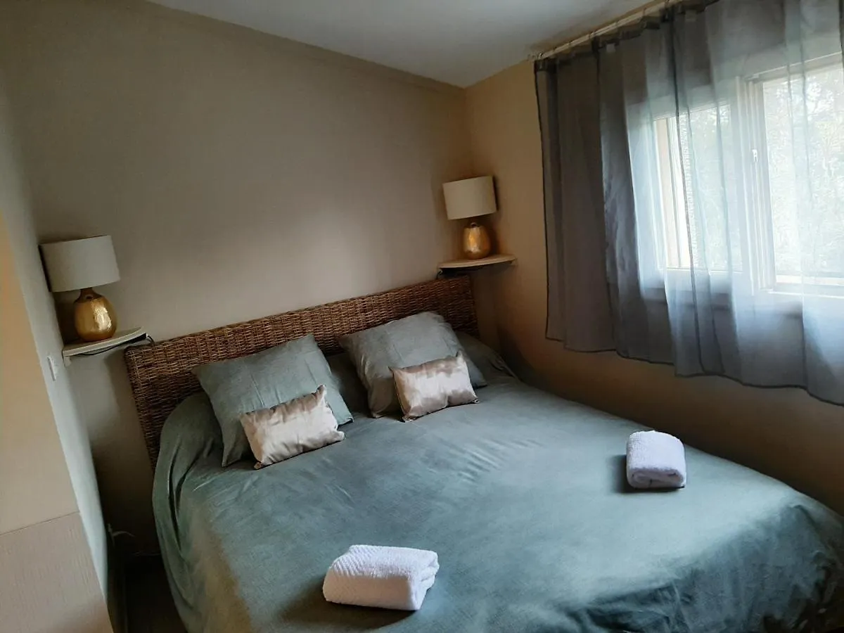 Gite De Charme Arles Country house