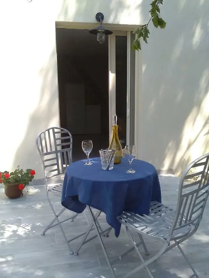 Country house Gite De Charme Arles France